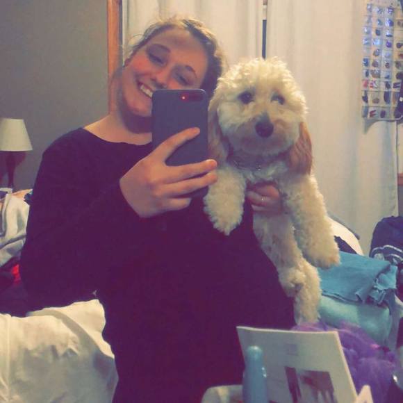 Meet your Posher, Michaela - Picture 1 of 1